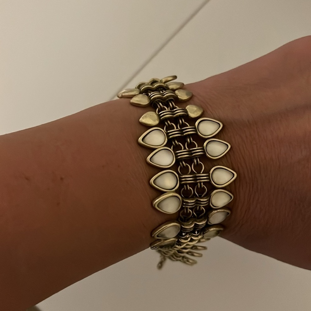 Bracelet